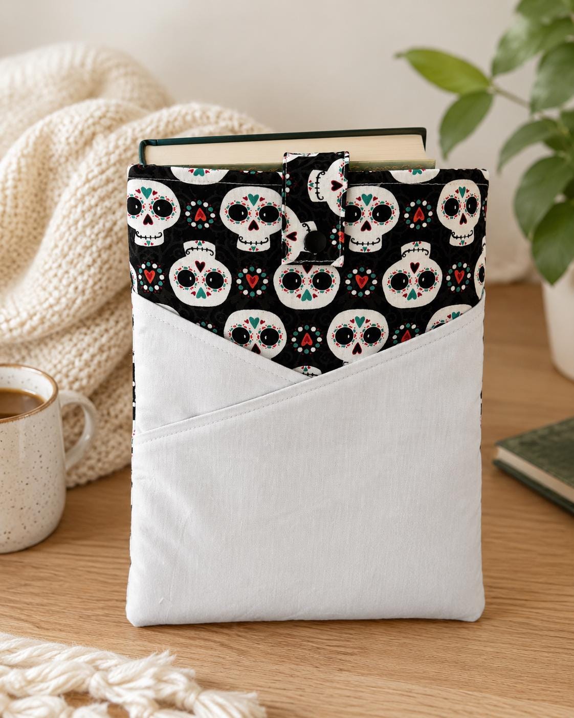 Sugar Skull Laptop Sleeve, Padded Fabric Laptop Case with Pocket & Snap Closure