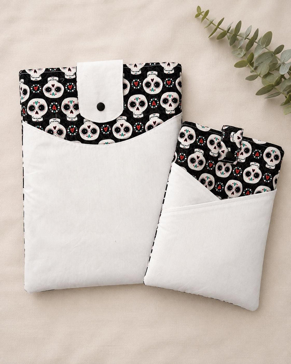 Sugar Skull Laptop Sleeve, Padded Fabric Laptop Case with Pocket & Snap Closure